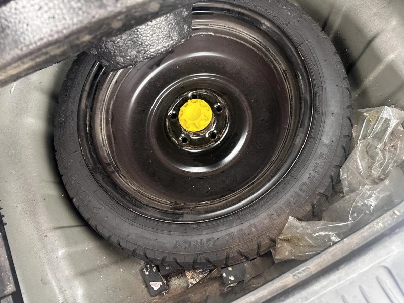 Toyota Avensis 2.0 D-4D (124 к.с.)NAVIGATION, снимка 13 - Автомобили и джипове - 52982404