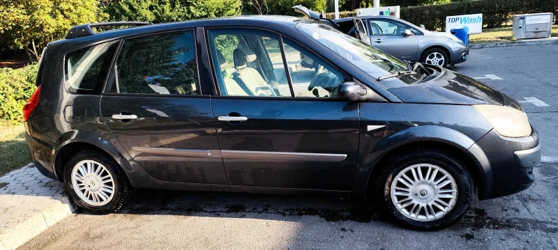Renault Grand scenic, снимка 7 - Автомобили и джипове - 52335606