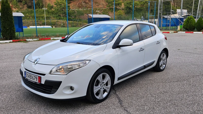 Renault Megane 1.5 Dci FACELIFT/6skorosti, снимка 2 - Автомобили и джипове - 51430188
