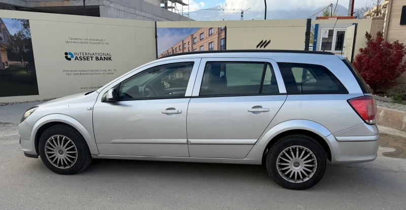 Opel Astra 1.8 LPG, снимка 2 - Автомобили и джипове - 52343515