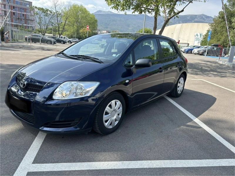 Toyota Auris 1.4 D4D 6 скорости, снимка 2 - Автомобили и джипове - 52857264