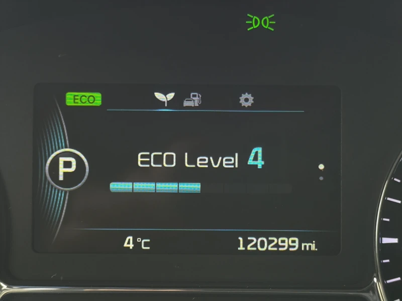 Kia Optima 2.4 HYBRID, снимка 15 - Автомобили и джипове - 53413373