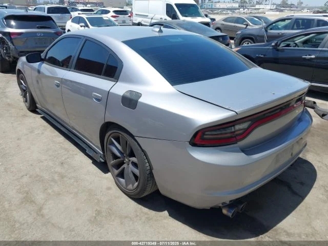 Dodge Charger SXT RWD - изображение 3