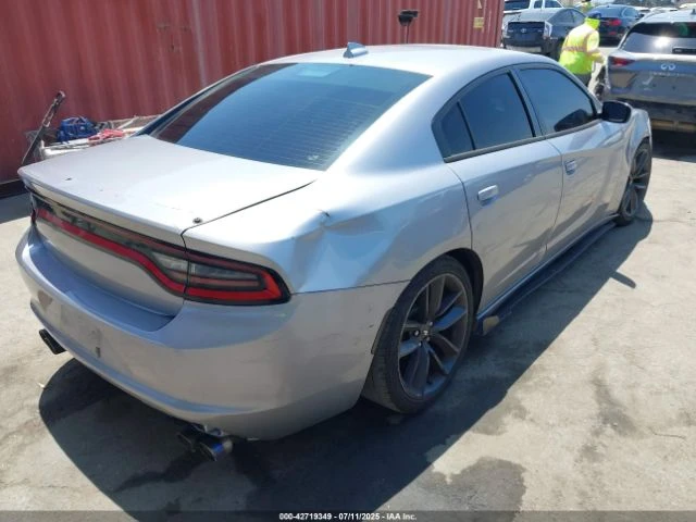 Dodge Charger SXT RWD - изображение 4