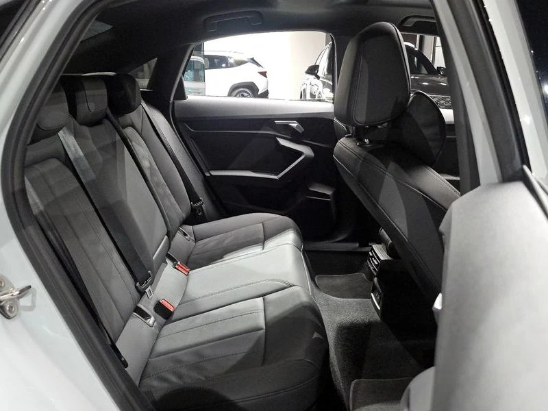Audi A3 2.0L 40 TFSI / CARFAX, снимка 12 - Автомобили и джипове - 55514699