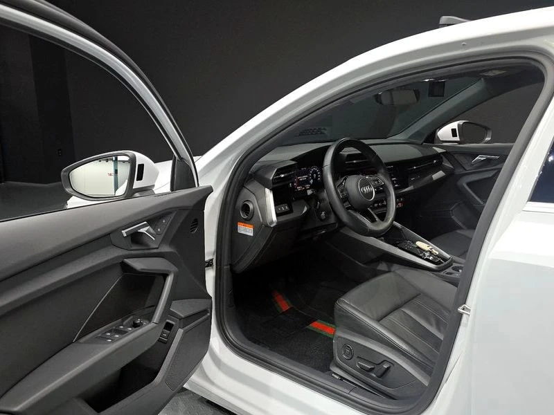 Audi A3 2.0L 40 TFSI / CARFAX, снимка 10 - Автомобили и джипове - 55514699