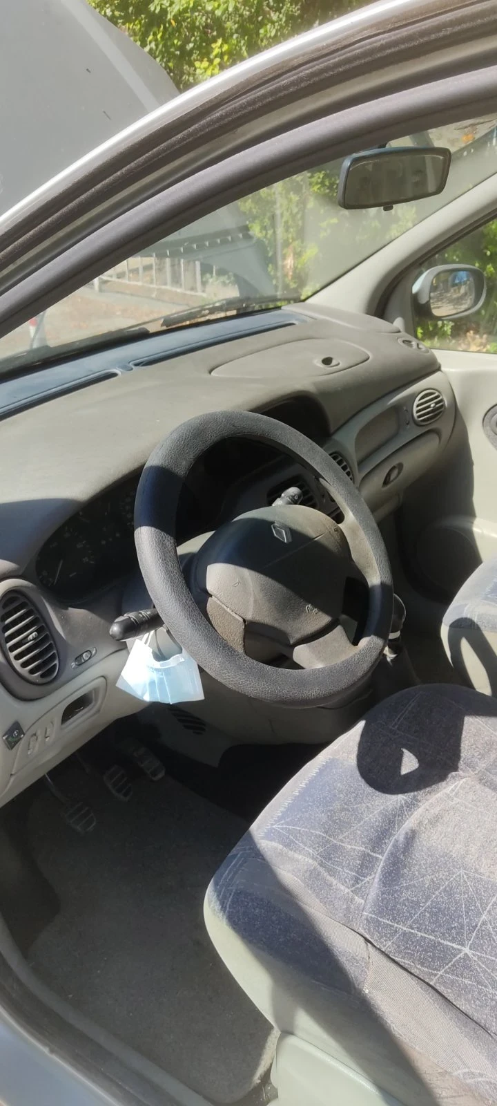 Renault Scenic, снимка 6 - Автомобили и джипове - 55709443