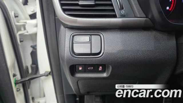 Kia K5, снимка 12 - Автомобили и джипове - 56063010