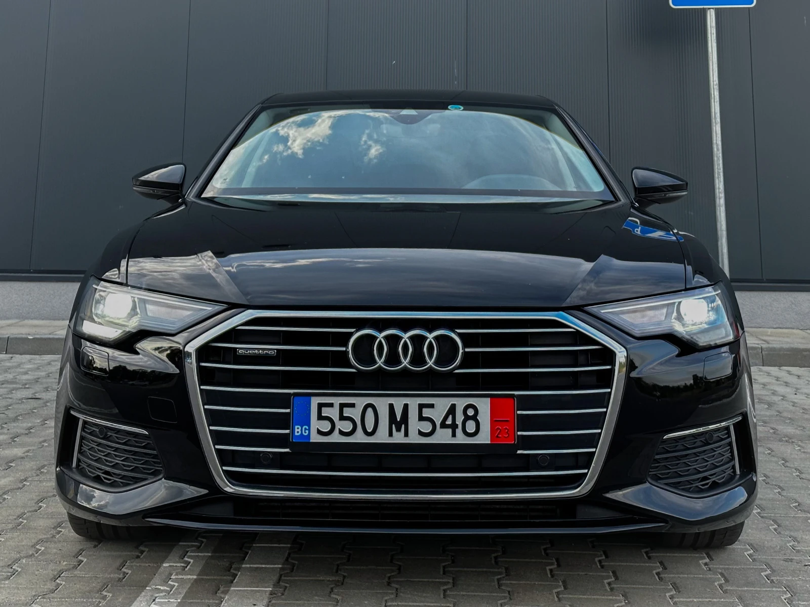 Audi A6 50 TDi / Digital / LED / СЕДАН - изображение 2