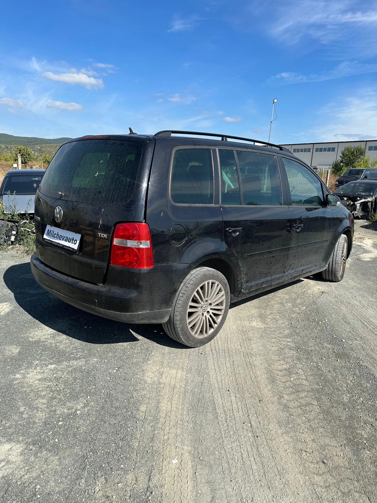 VW Touran 1.9tdi 6ск - изображение 2