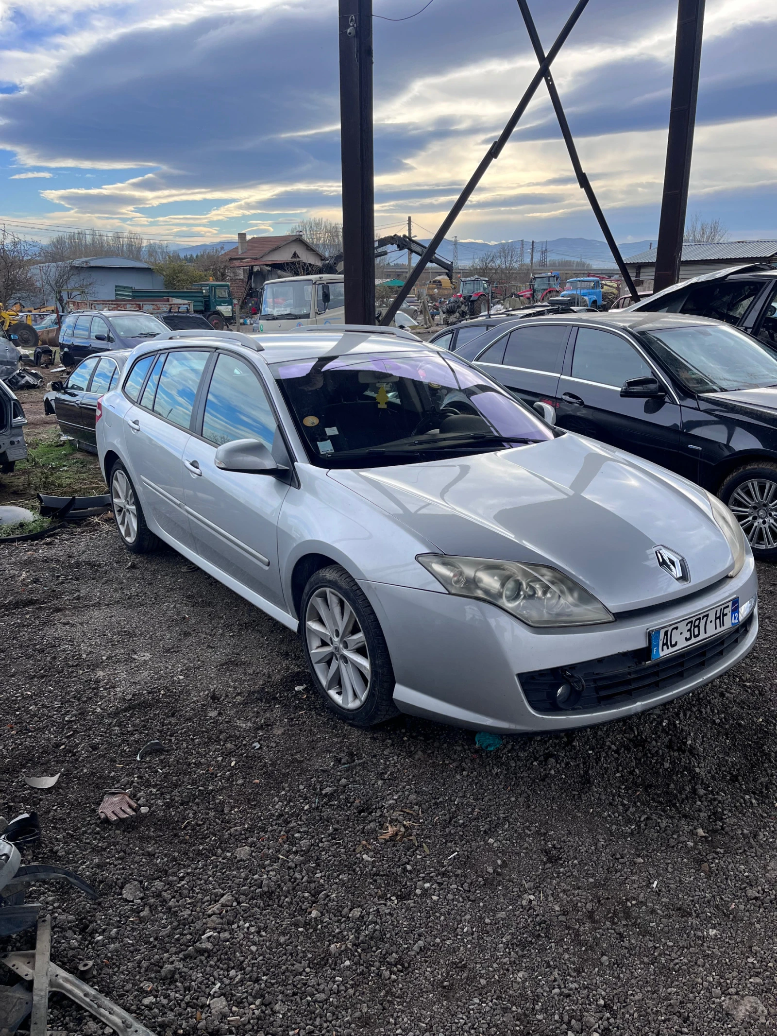 Renault Laguna 2.0 DCI 130кс - изображение 3