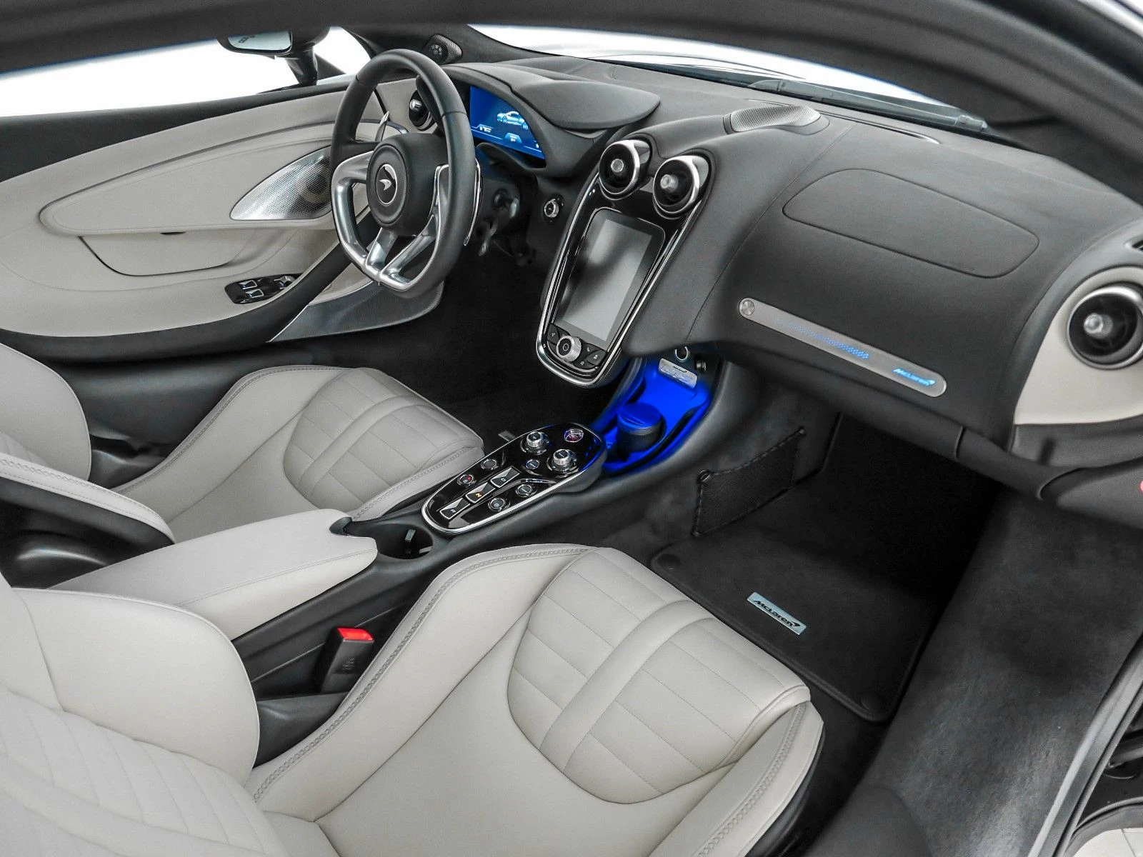 McLaren GT S/ CERAMIC/ B&W/ CAMERA/ PANO/ | Mobile.bg   11