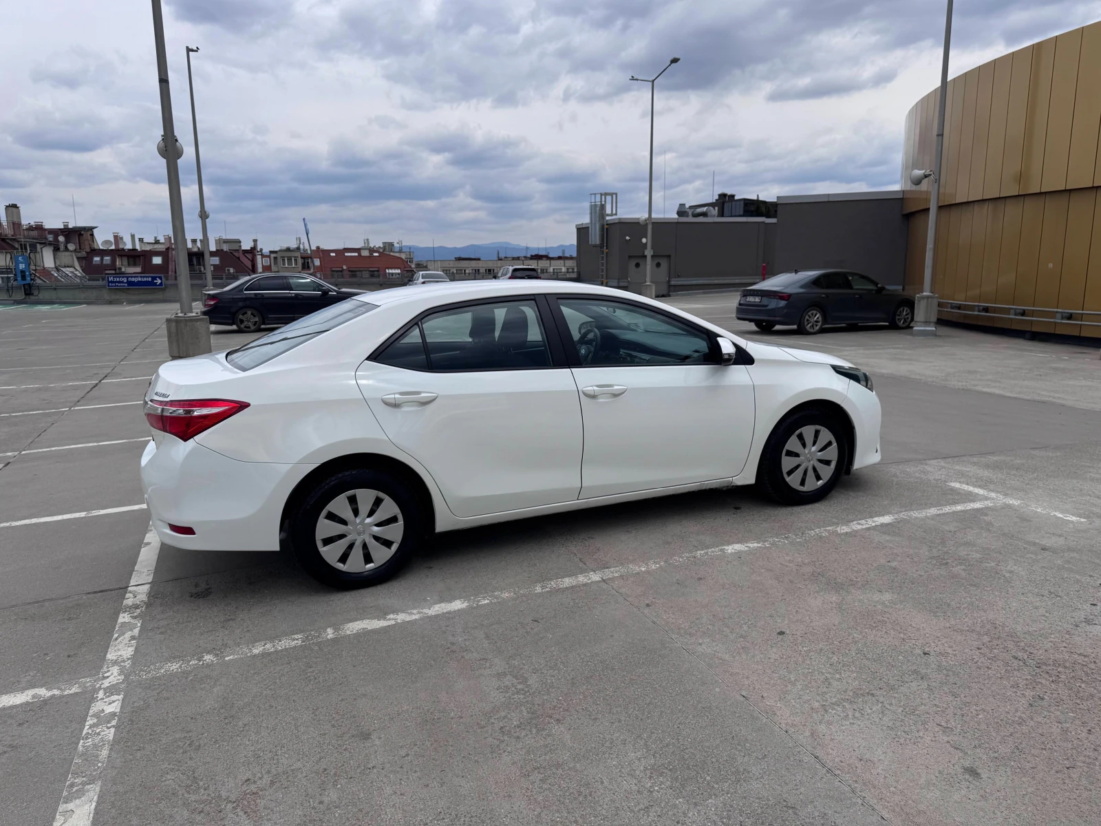 Toyota Corolla  - изображение 6