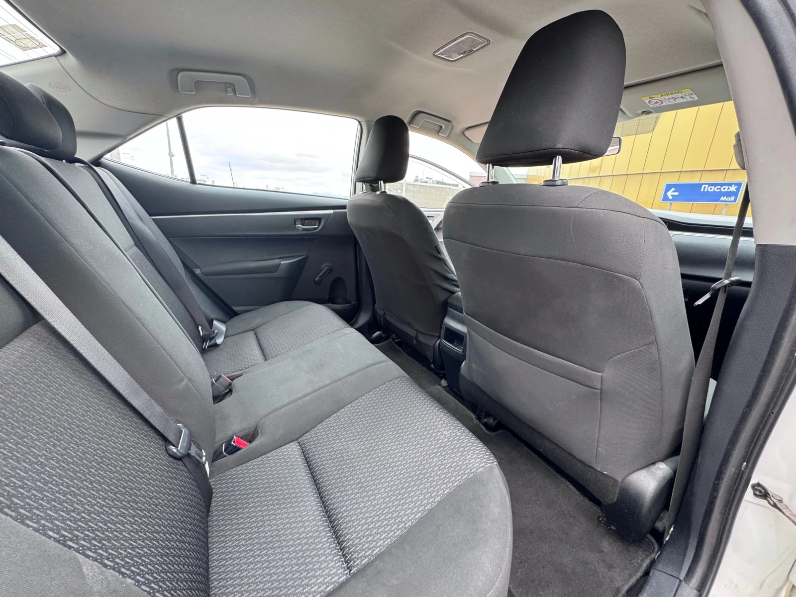 Toyota Corolla  - изображение 8