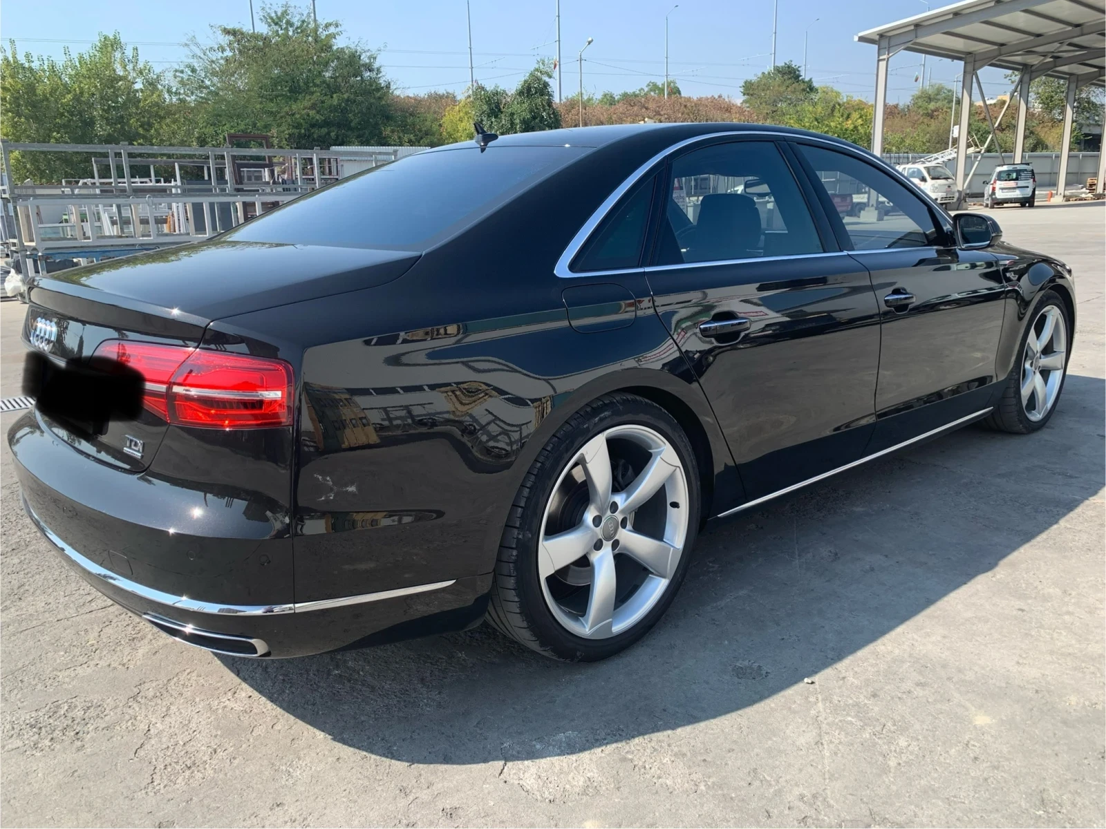 Audi A8  - изображение 6