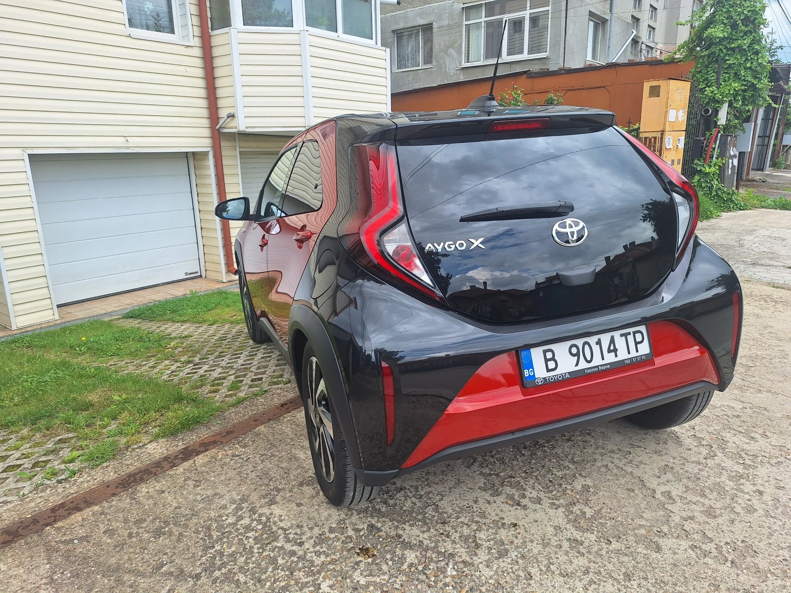 Toyota Aygo Х - изображение 2