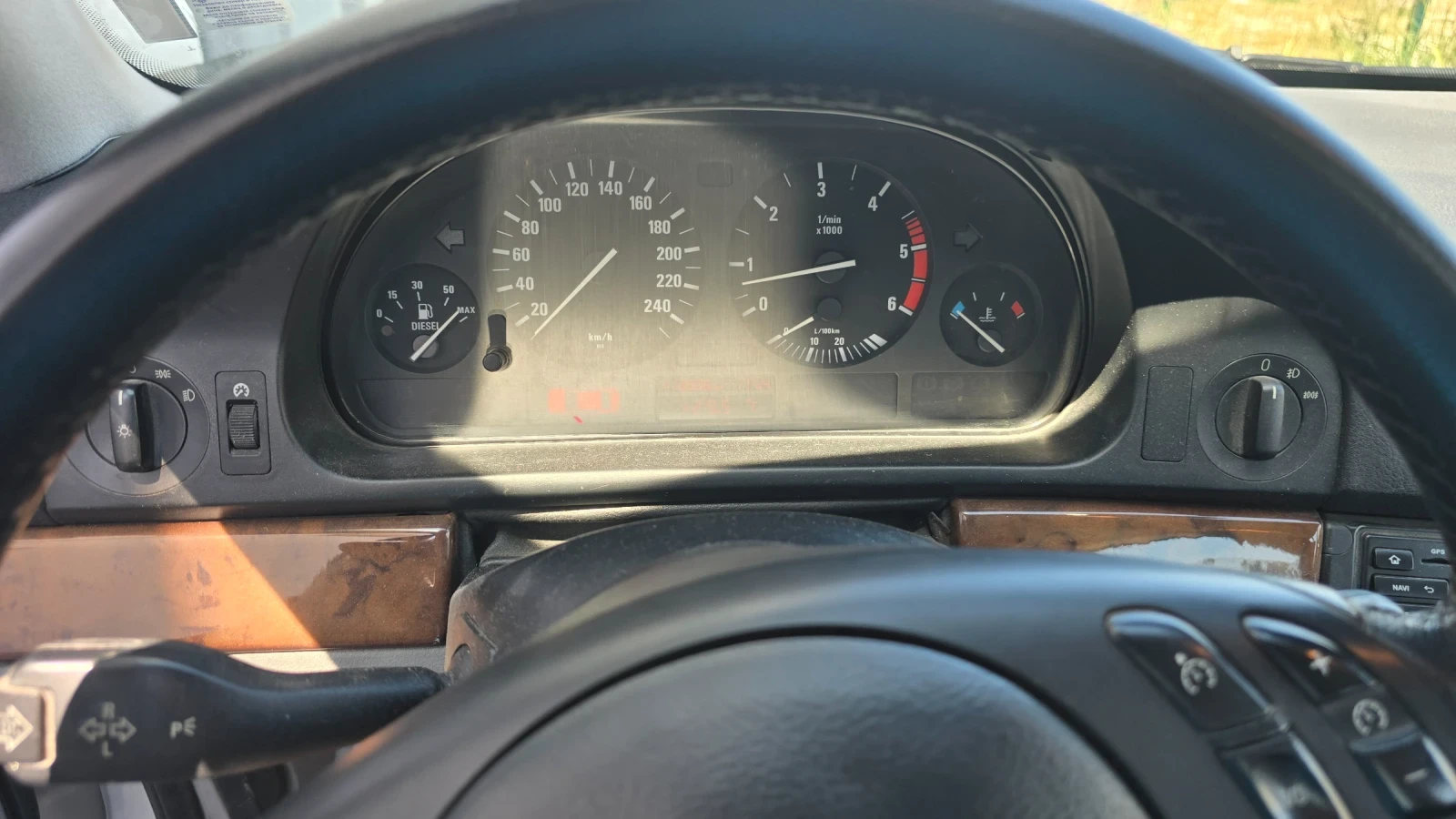 BMW 530 Е?39 - изображение 6