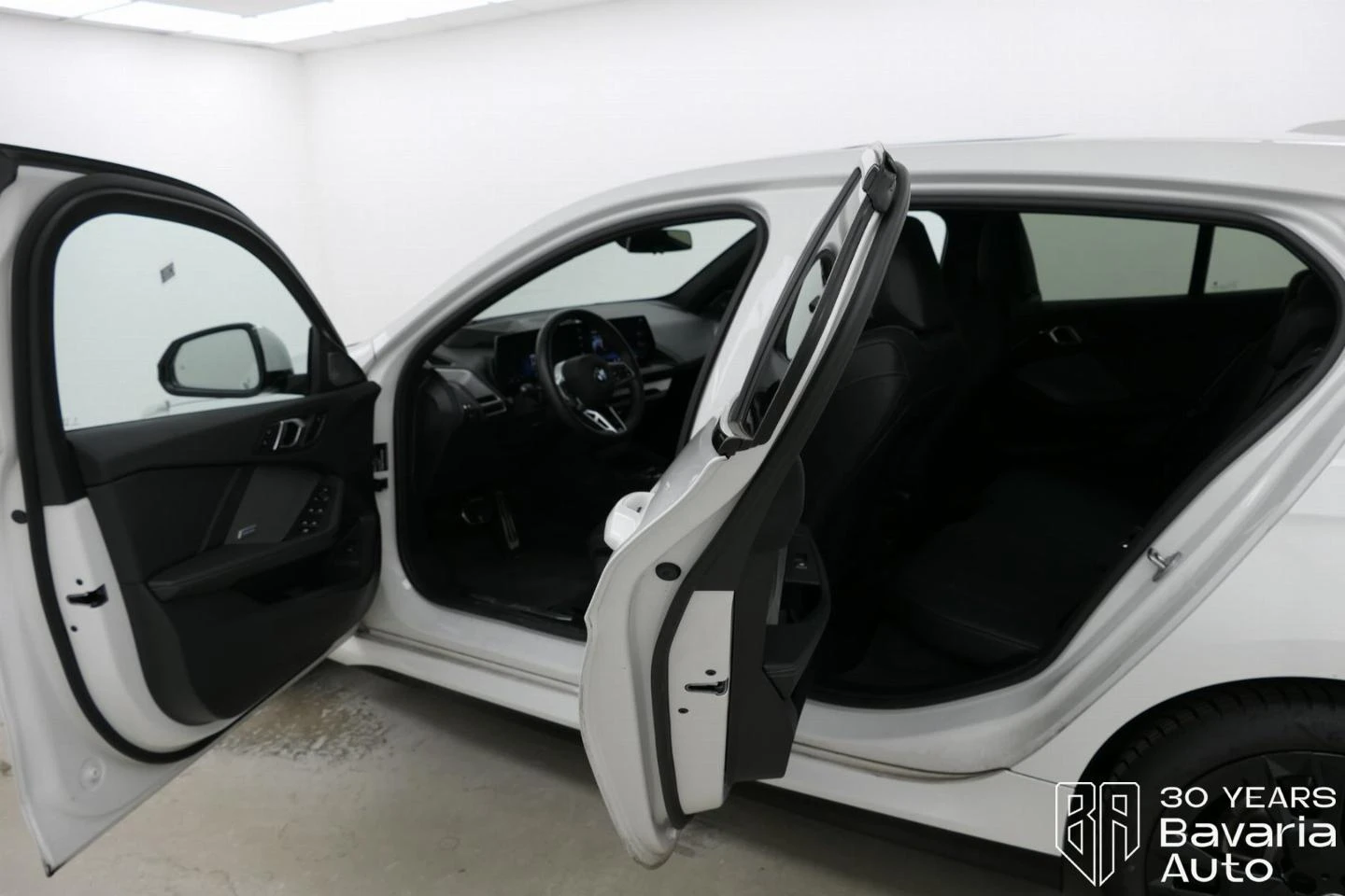 BMW 120 i M Sport Paket Steptronic - изображение 5