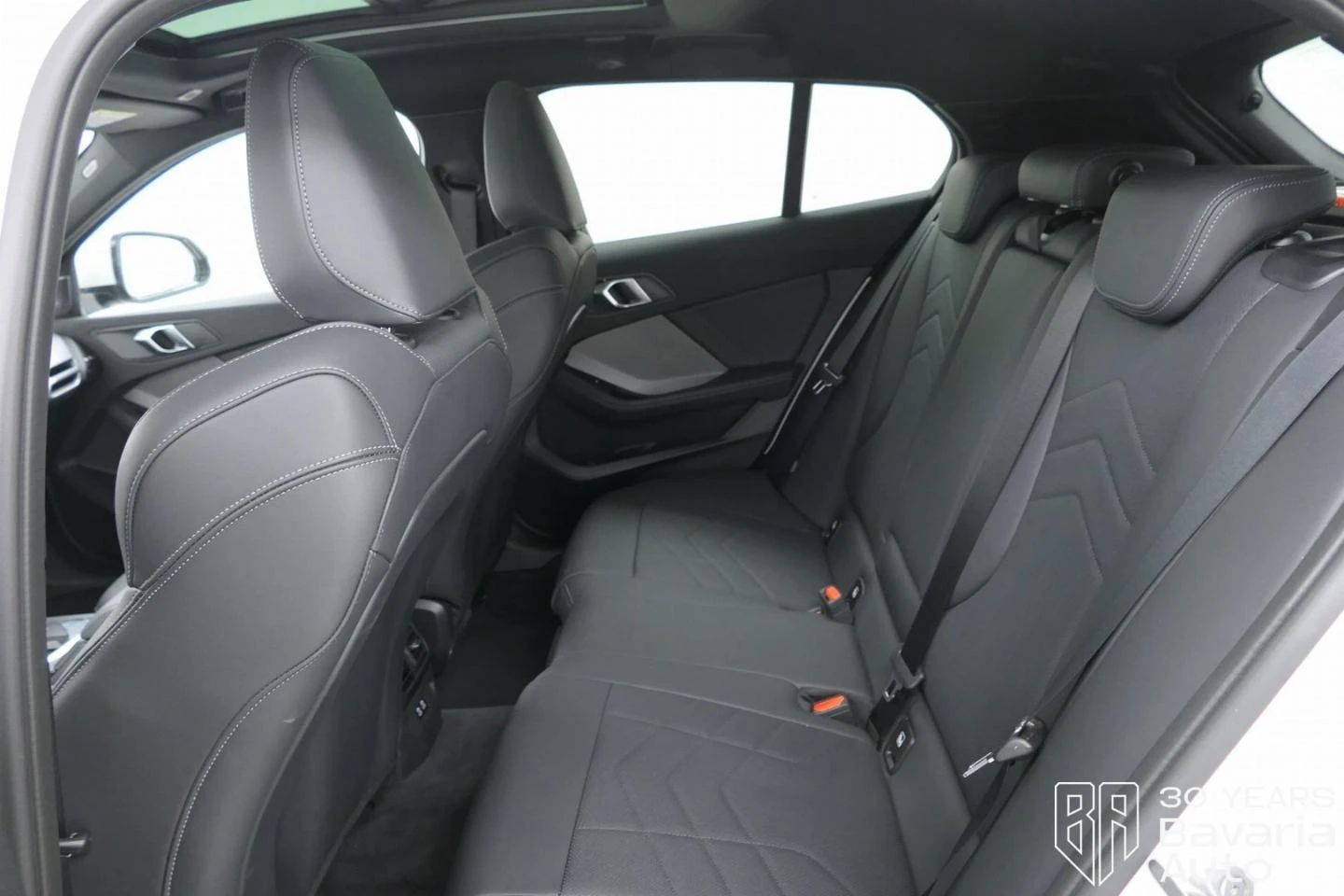 BMW 120 i M Sport Paket Steptronic - изображение 8