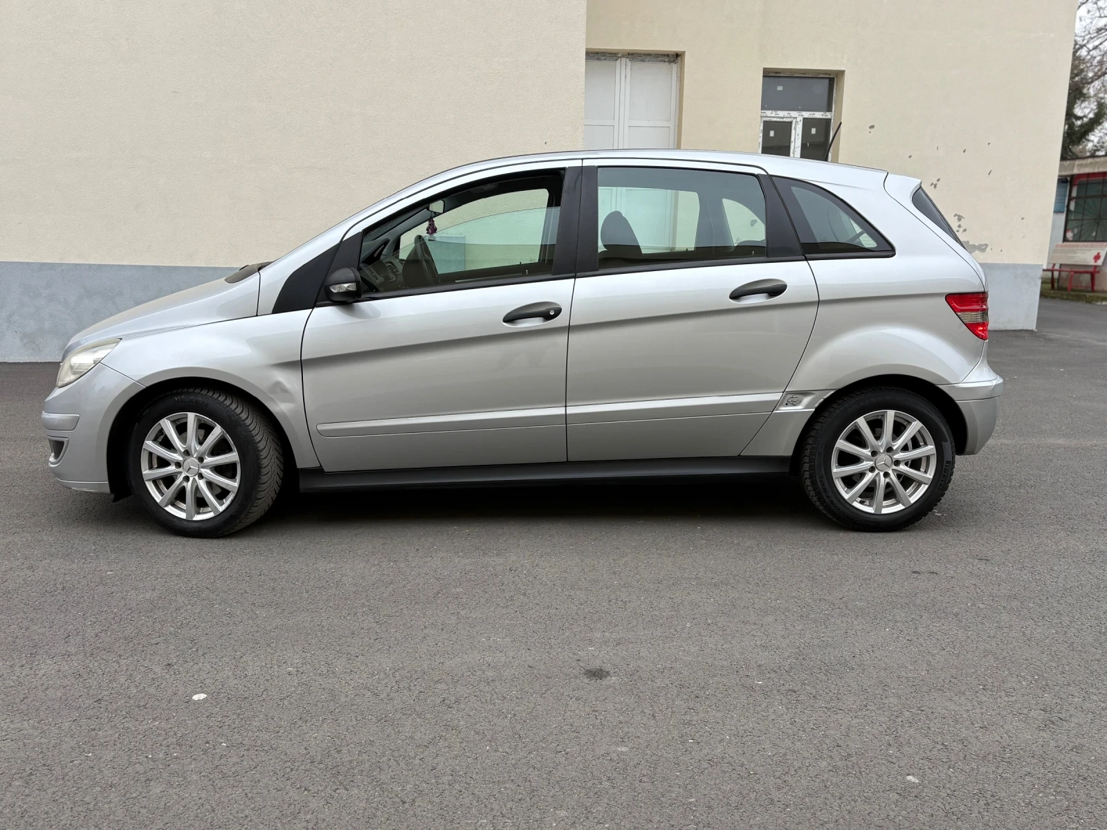 Mercedes-Benz B 180 B 180cdi - изображение 4