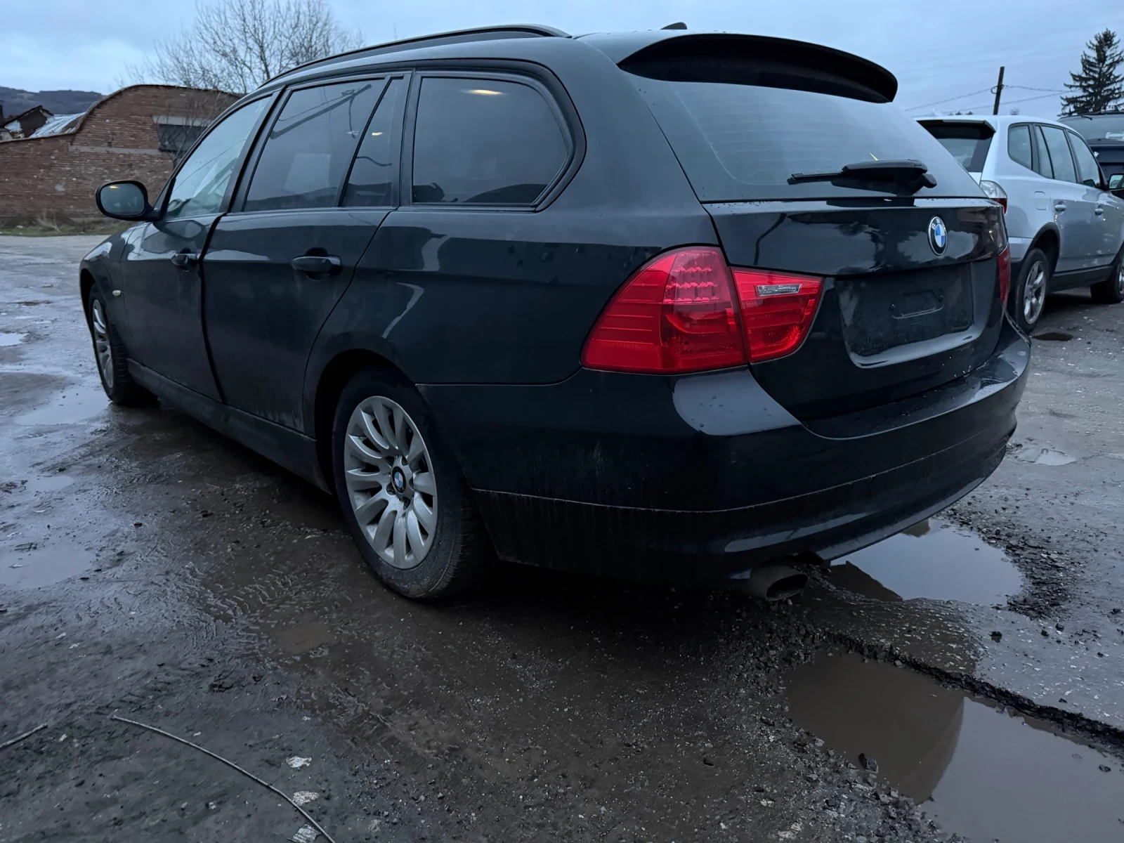 BMW 318 143 кс, снимка 3 - Автомобили и джипове - 54049427