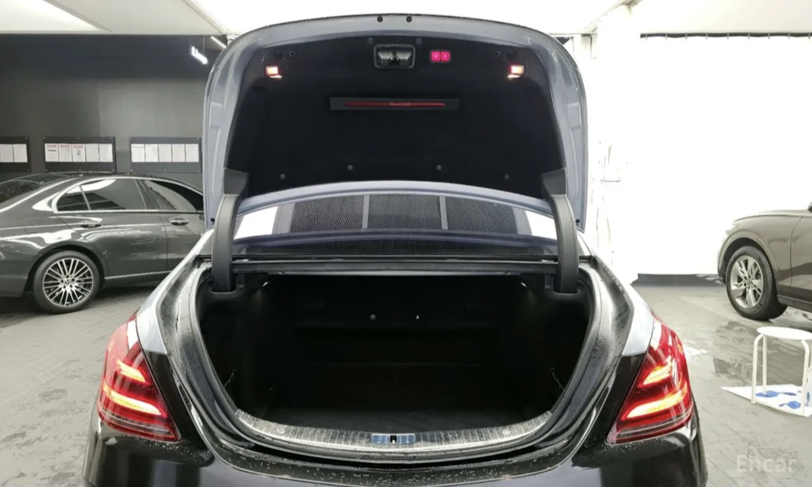 Mercedes-Benz S 500 MAYBACH ПАКЕТ/ОБДУХВАНЕ/МАСАЖ/FACELIFT RETROFIT, снимка 16 - Автомобили и джипове - 54126660