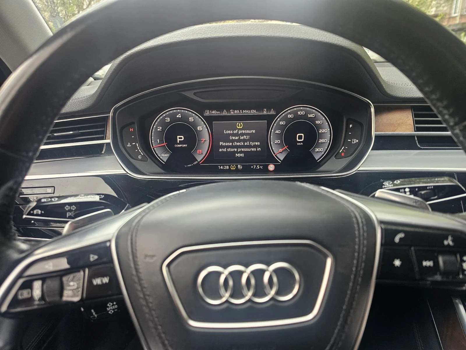 Audi A8 A8L55 TFSI, снимка 8 - Автомобили и джипове - 54373350