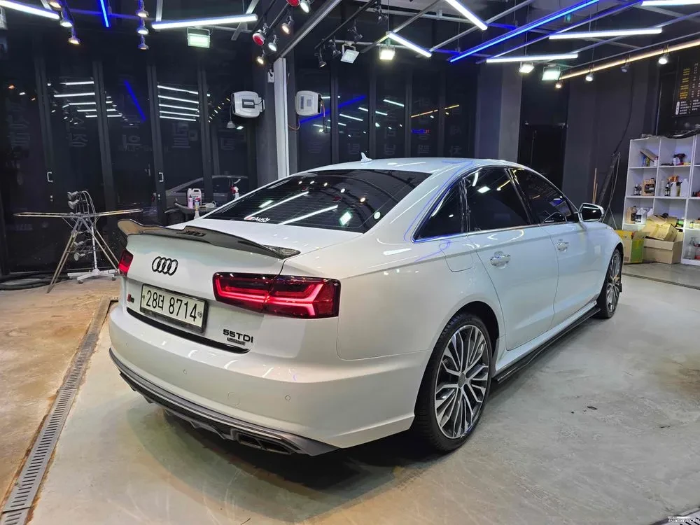 Audi A6 55 TDI PREMIUM DISI Tronic, Cam 360, снимка 2 - Автомобили и джипове - 54393207