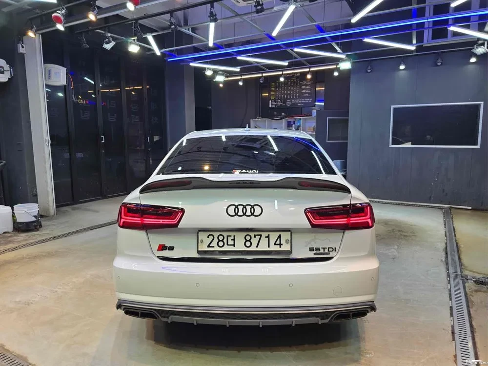 Audi A6 55 TDI PREMIUM DISI Tronic, Cam 360, снимка 4 - Автомобили и джипове - 54393207