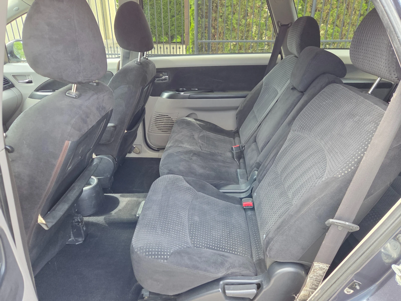 Mitsubishi Grandis 2.0Di-D 7 местна* Intense* , снимка 5 - Автомобили и джипове - 54509246