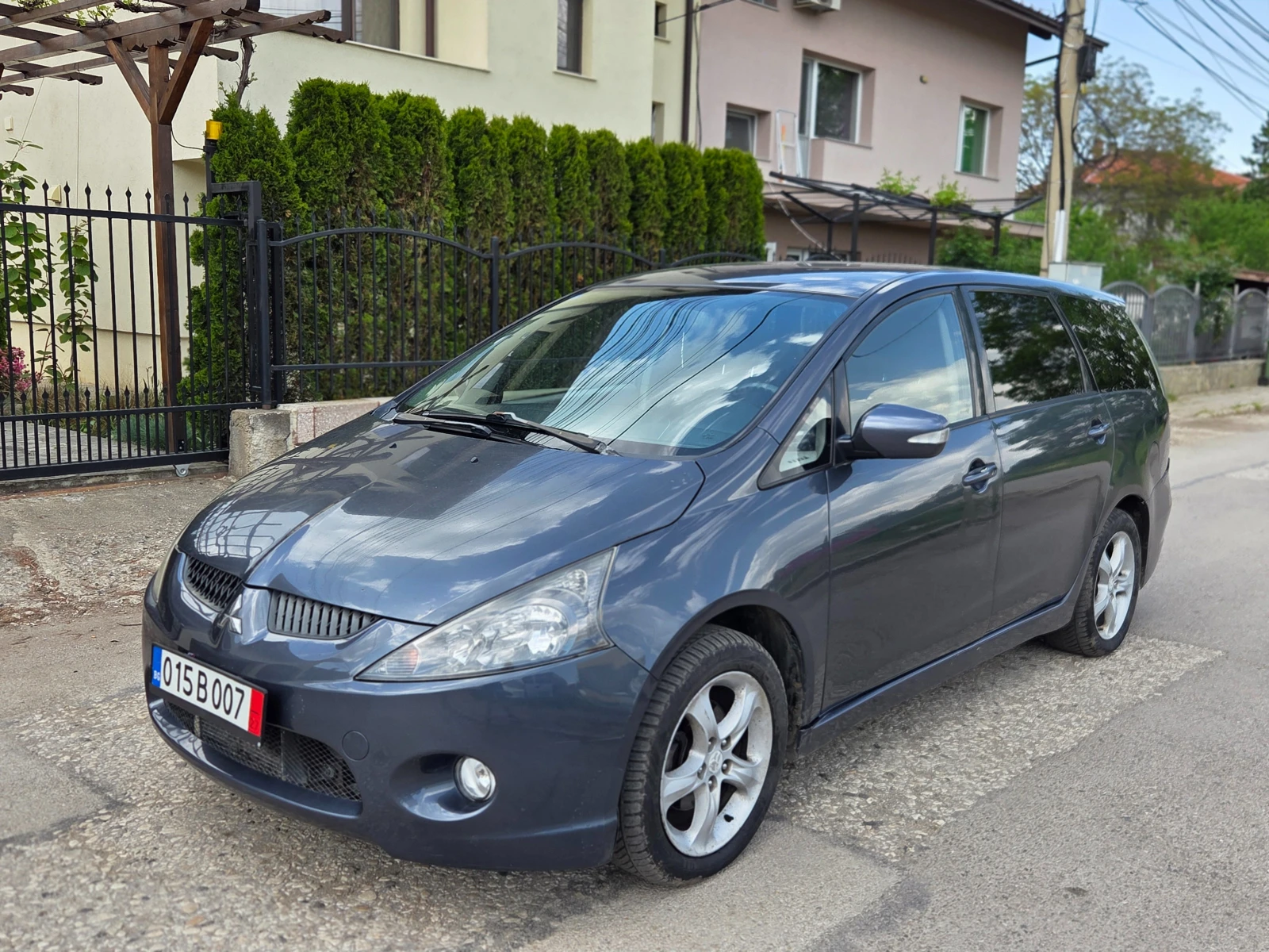 Mitsubishi Grandis 2.0Di-D 7 местна* Intense* 