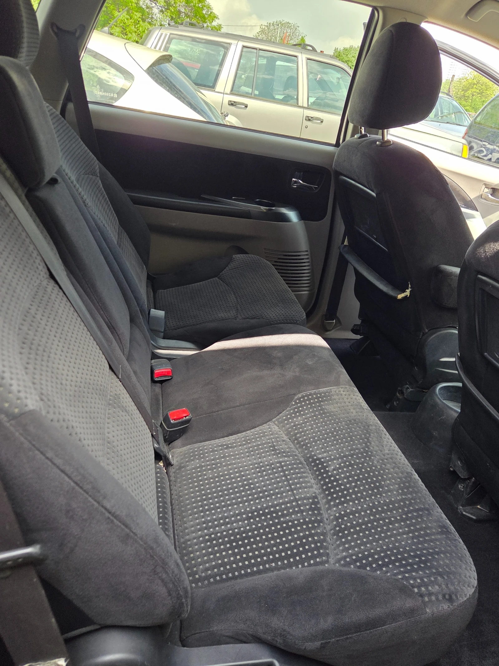 Mitsubishi Grandis 2.0Di-D 7 местна* Intense* , снимка 9 - Автомобили и джипове - 54509246
