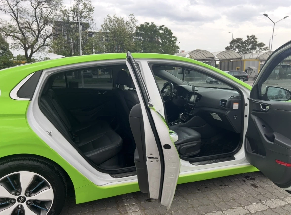 Hyundai Ioniq Plug-in Premium, снимка 8 - Автомобили и джипове - 54828758