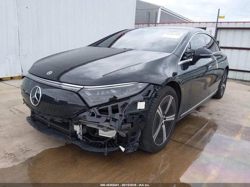 Mercedes-Benz EQS 4MATIC* DISTRONIC* 360* ОБДУХ* КРАЙНАЦЕНА* 