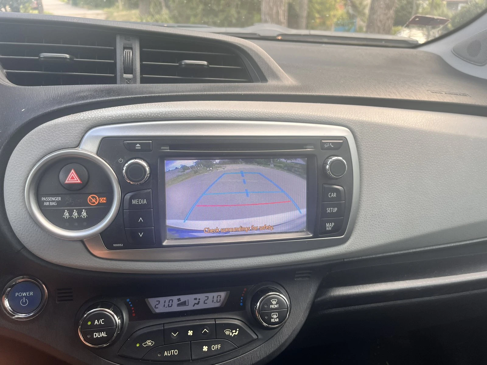 Toyota Yaris Hybrid | Автоматик | Панорама | Камера, снимка 6 - Автомобили и джипове - 55598101