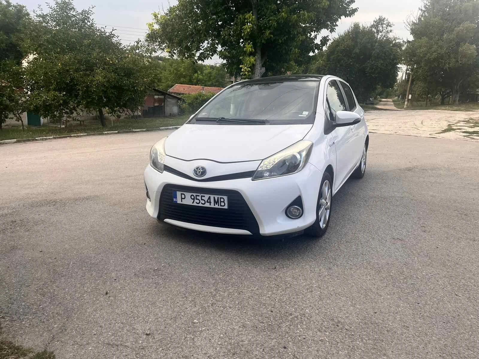 Toyota Yaris Hybrid | Автоматик | Панорама | Камера