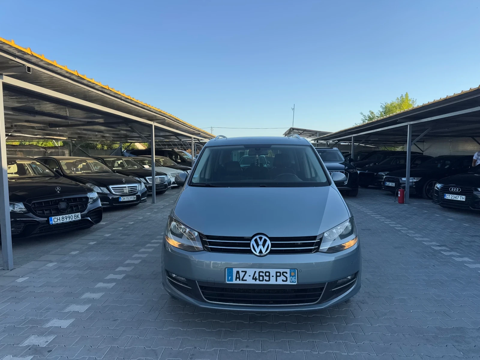 VW Sharan 2.0 TDI 7MESTA AVTOMAT PANO , снимка 2 - Автомобили и джипове - 56024078