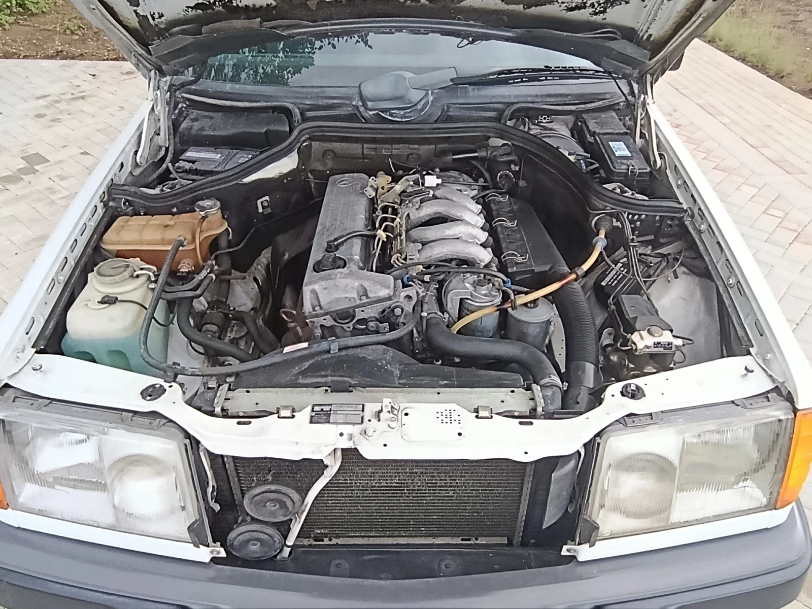 Mercedes-Benz E 250 Diesel , снимка 11 - Автомобили и джипове - 56536765