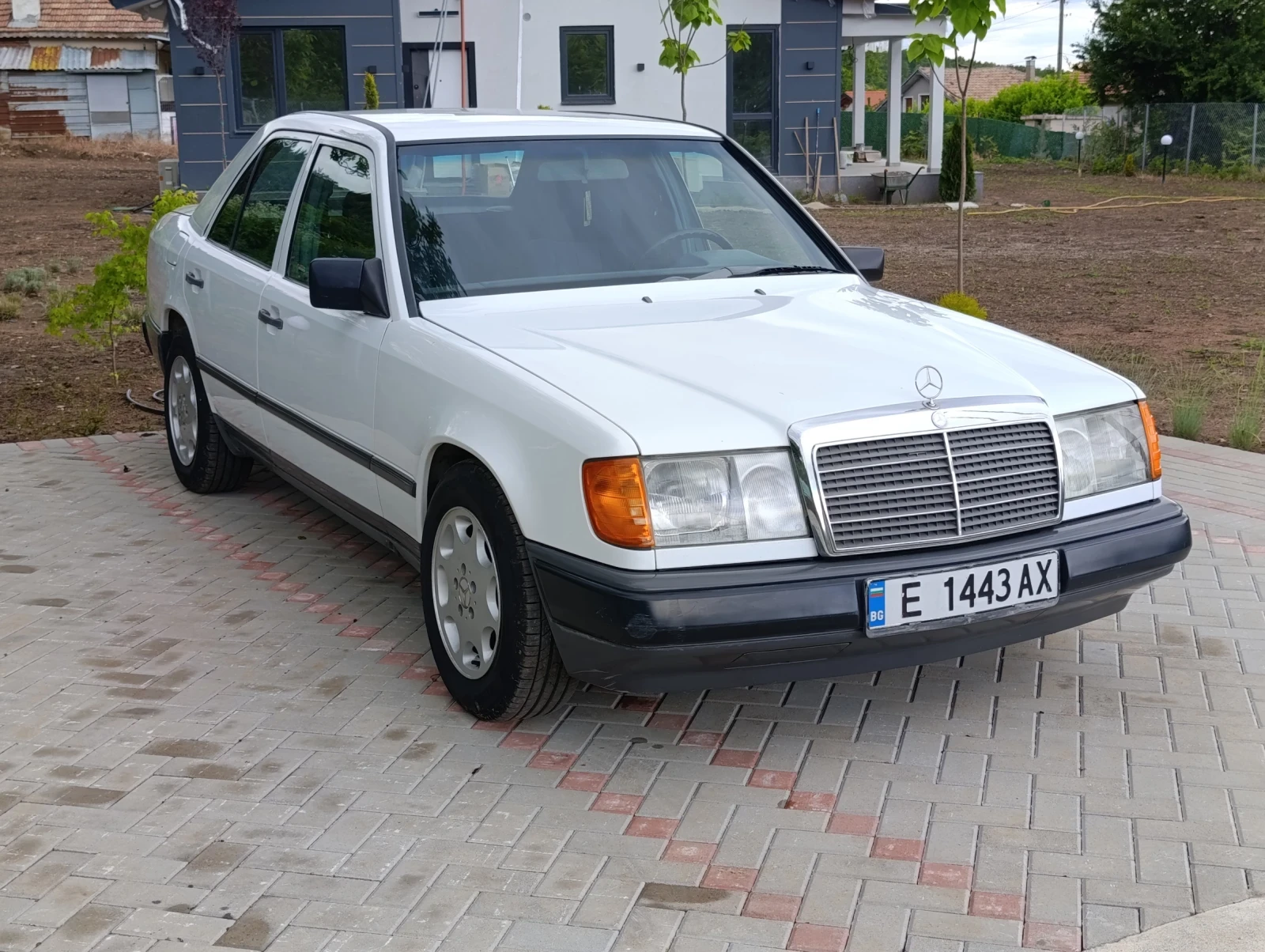 Mercedes-Benz E 250 Diesel , снимка 3 - Автомобили и джипове - 56536765