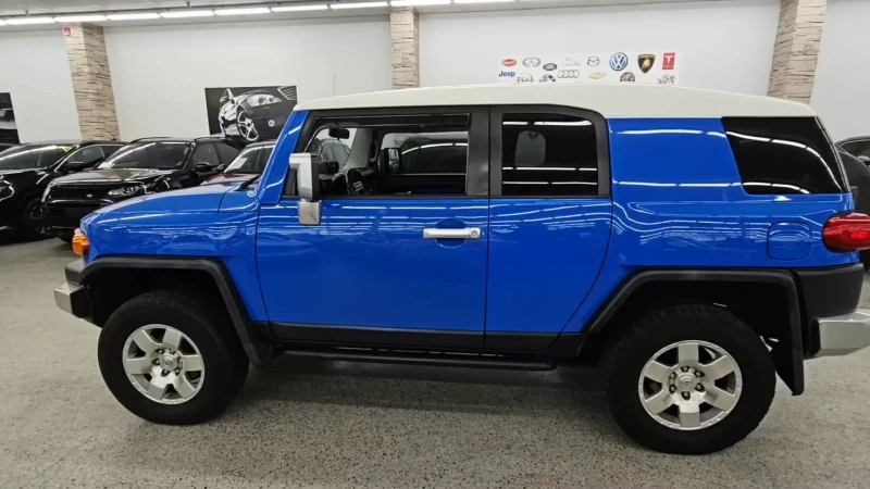 Toyota Fj cruiser БЕЗ РЪЖДА, снимка 4 - Автомобили и джипове - 48115064