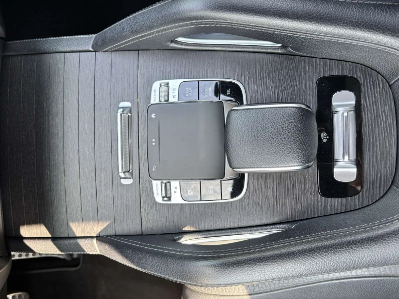 Mercedes-Benz GLS 400 D 4 MATIC, снимка 12 - Автомобили и джипове - 51719238