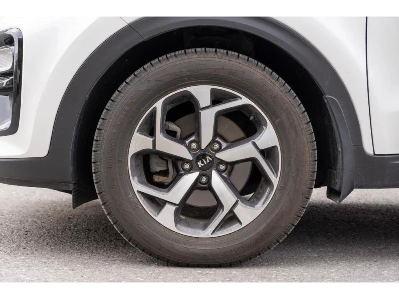 Kia Sportage * LX * CARFAX * ЦЕНА ДО БГ, снимка 2 - Автомобили и джипове - 52740488