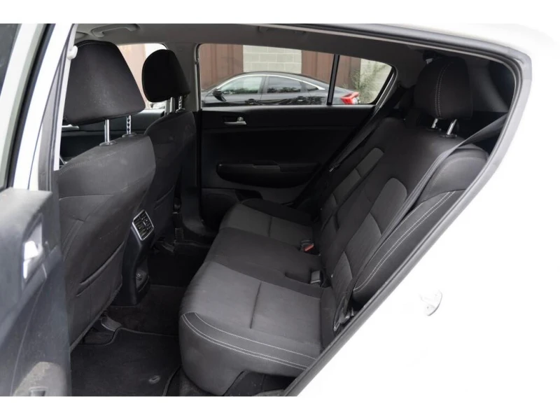 Kia Sportage * LX * CARFAX * ЦЕНА ДО БГ, снимка 12 - Автомобили и джипове - 52740488
