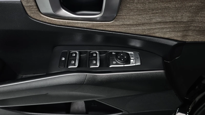 Kia Sorento 2.2CRDI/Пълна сервизна !!!, снимка 15 - Автомобили и джипове - 53371912