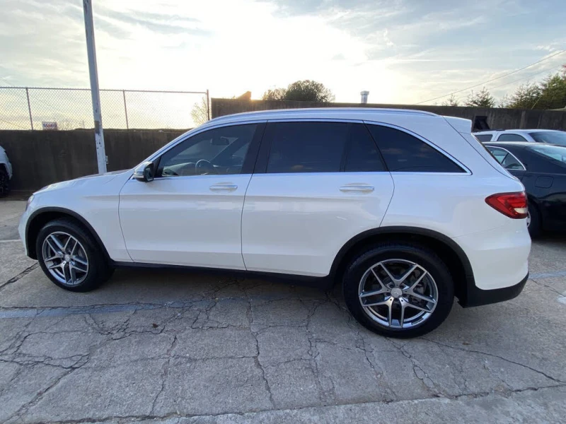 Mercedes-Benz GLC 300 * TOP* Pano* м.Точки* Камера* Кафява КОЖА* ПРОМО, снимка 4 - Автомобили и джипове - 53402739