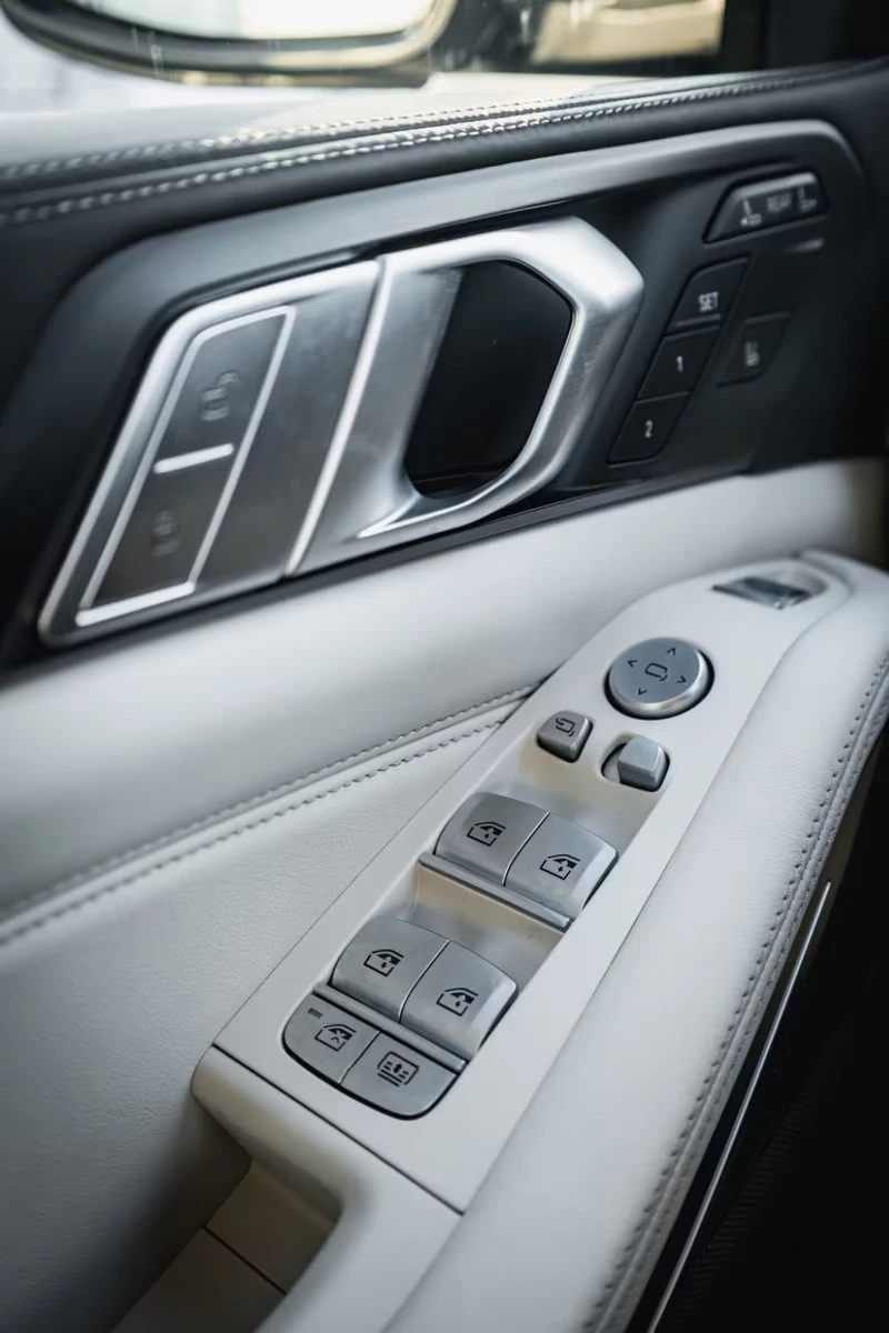 BMW X7 xDrive40i/340HP/7S/M-SPORT/PANO/360/MEMO/H&K/196q | Mobile.bg � ����������� 10