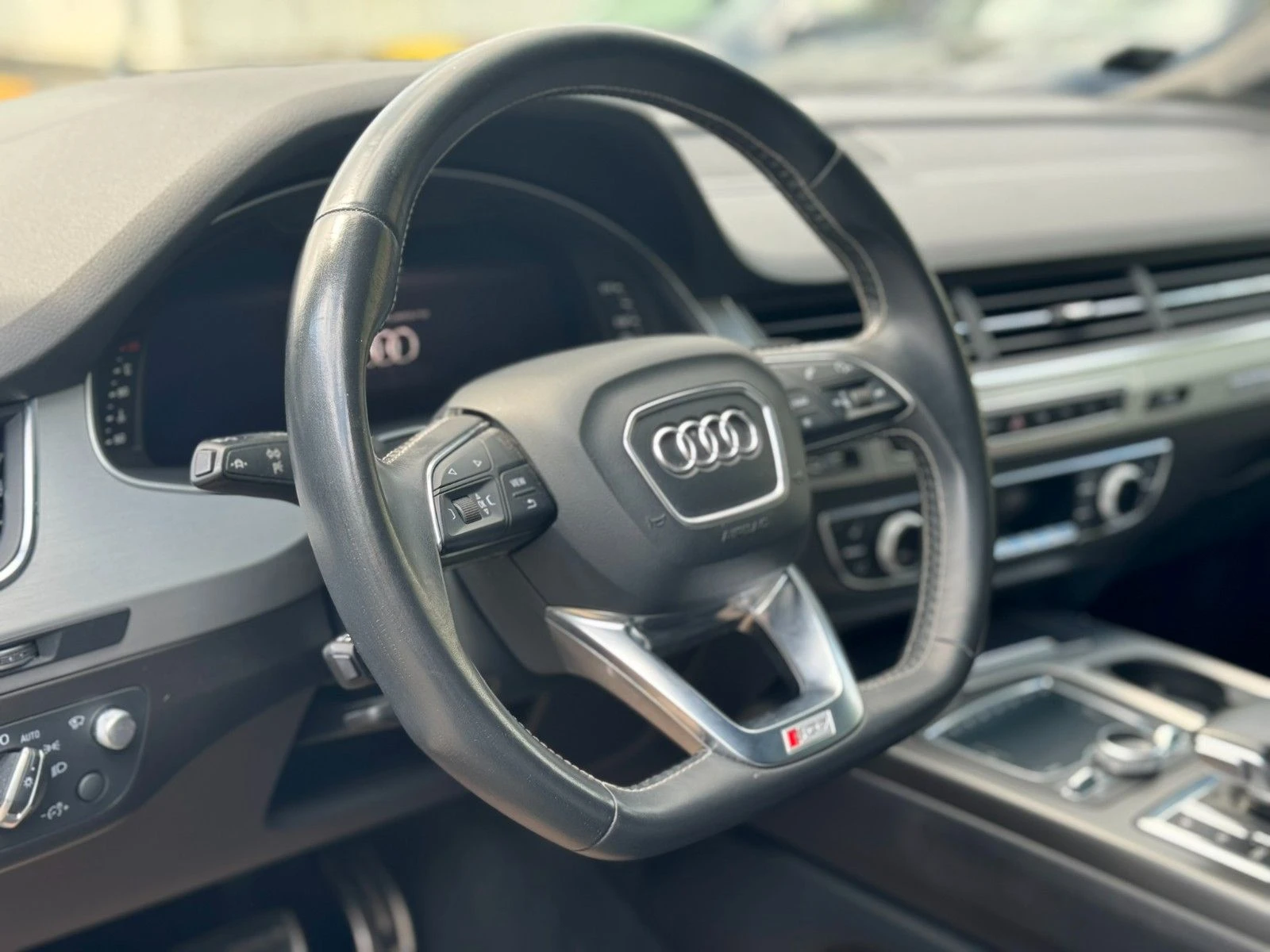 Audi SQ7 4.0 TDI/435HP/360/PANO/NAVI/BOSE/861a - изображение 9