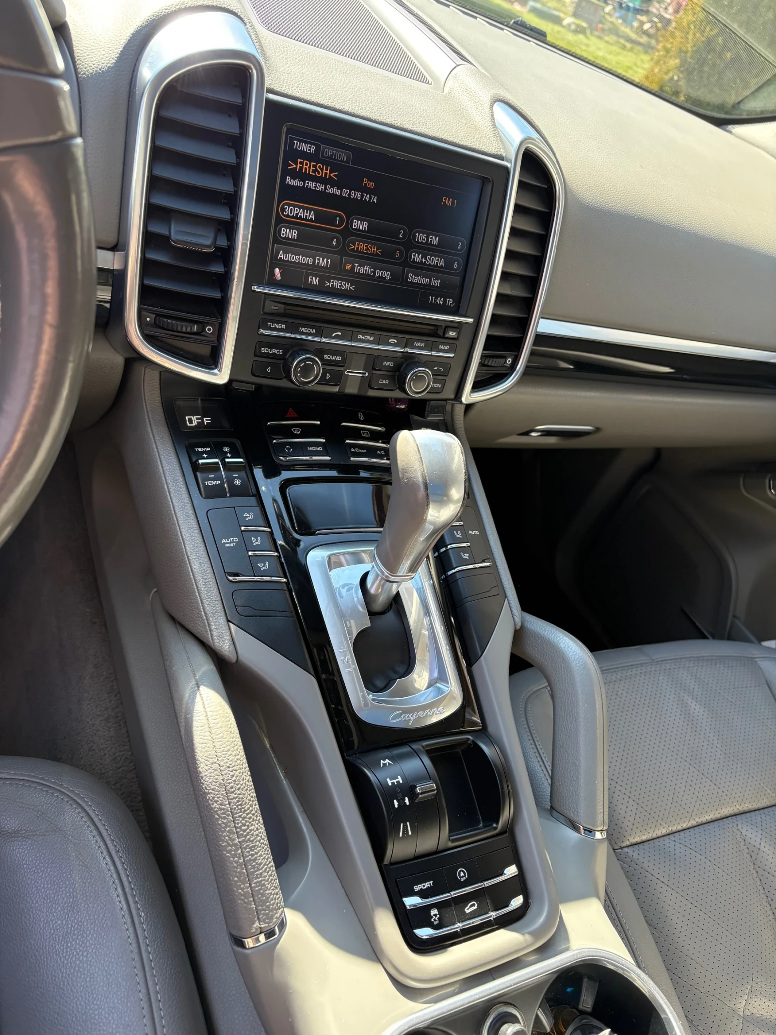 Porsche Cayenne  - изображение 7