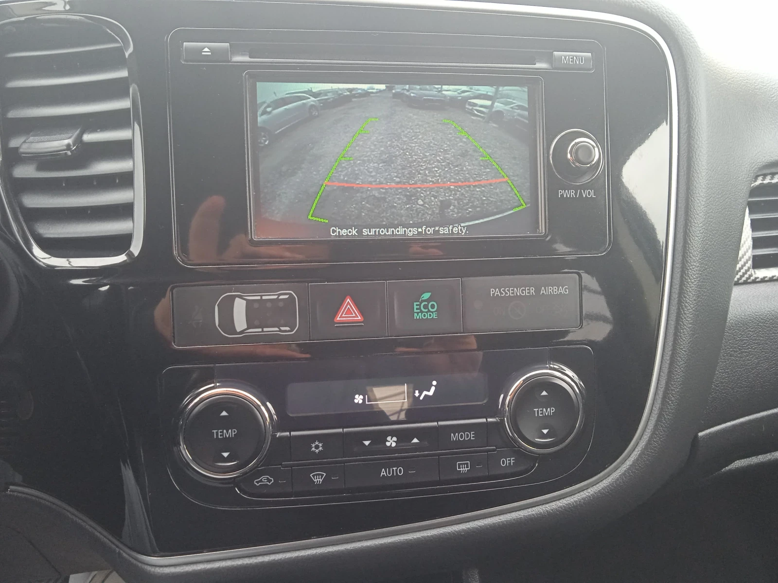 Mitsubishi Outlander Elegance 2.0i, снимка 9 - Автомобили и джипове - 53809262