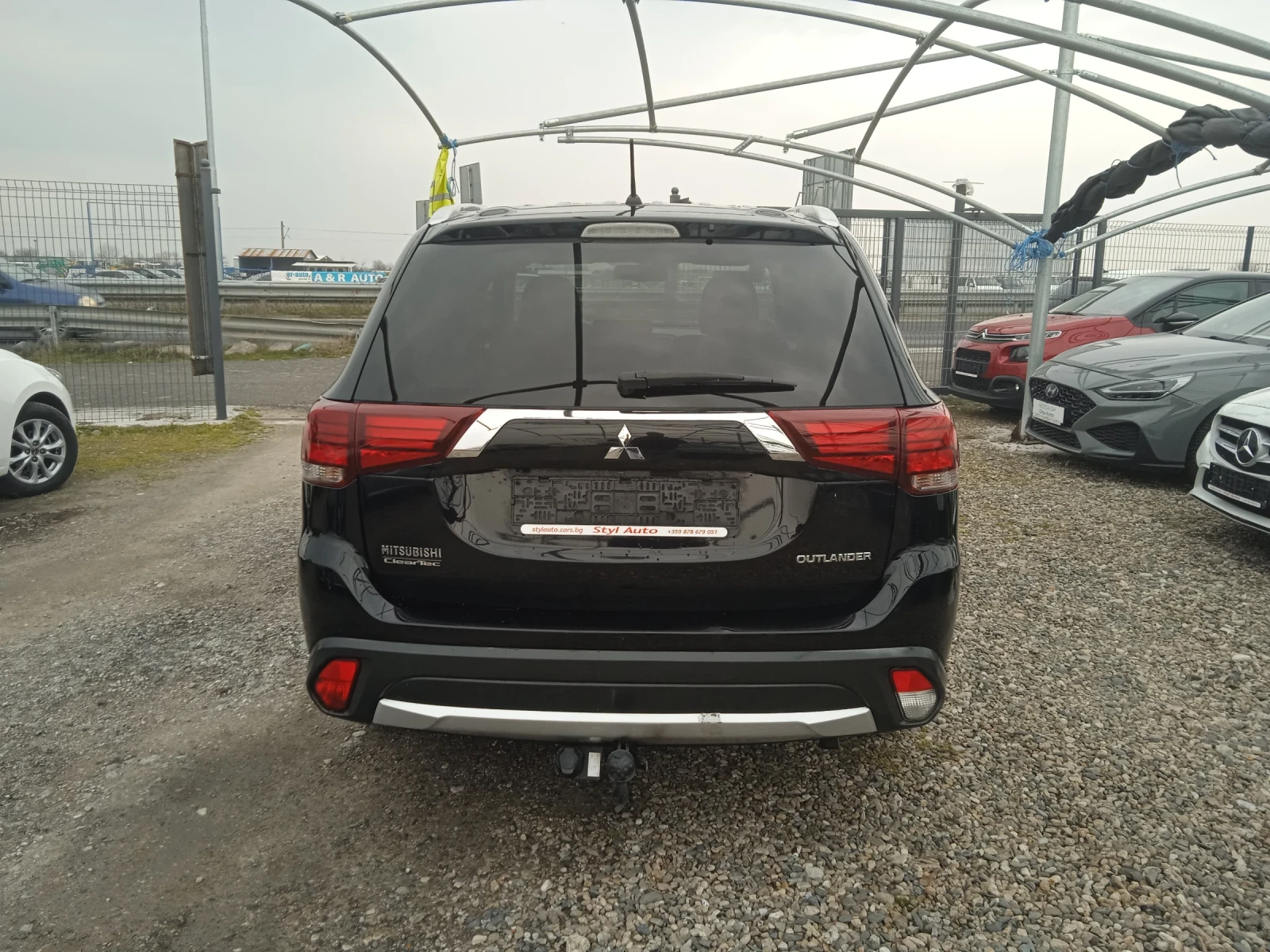 Mitsubishi Outlander Elegance 2.0i, снимка 5 - Автомобили и джипове - 53809262